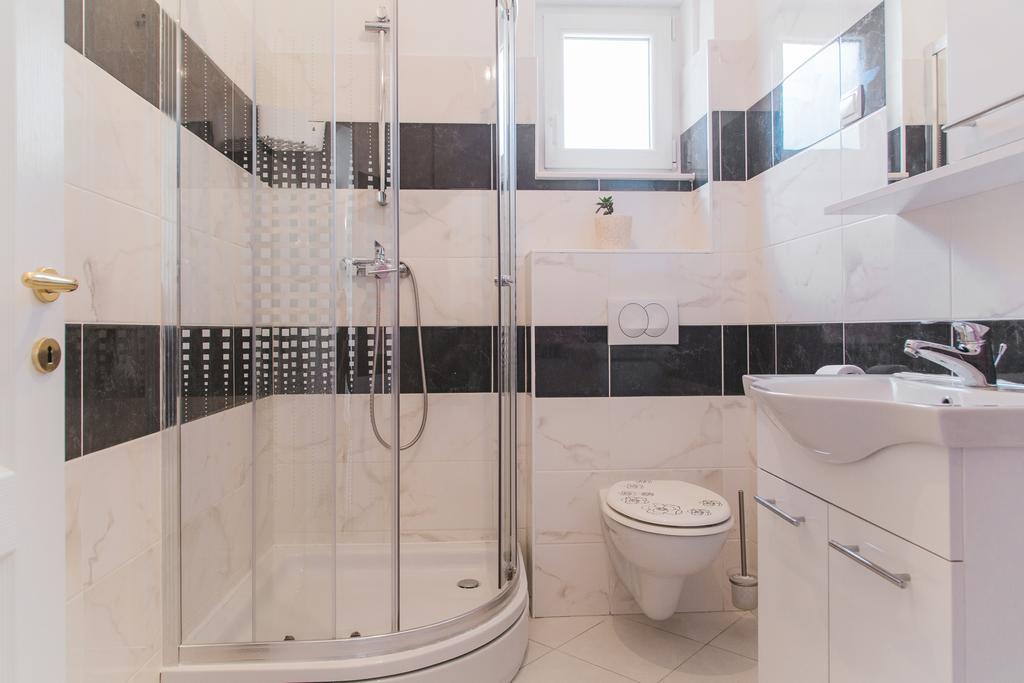 Apartment Chiara Dugi Rat Kültér fotó